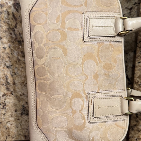White coach bag - Picture 14 of 15
